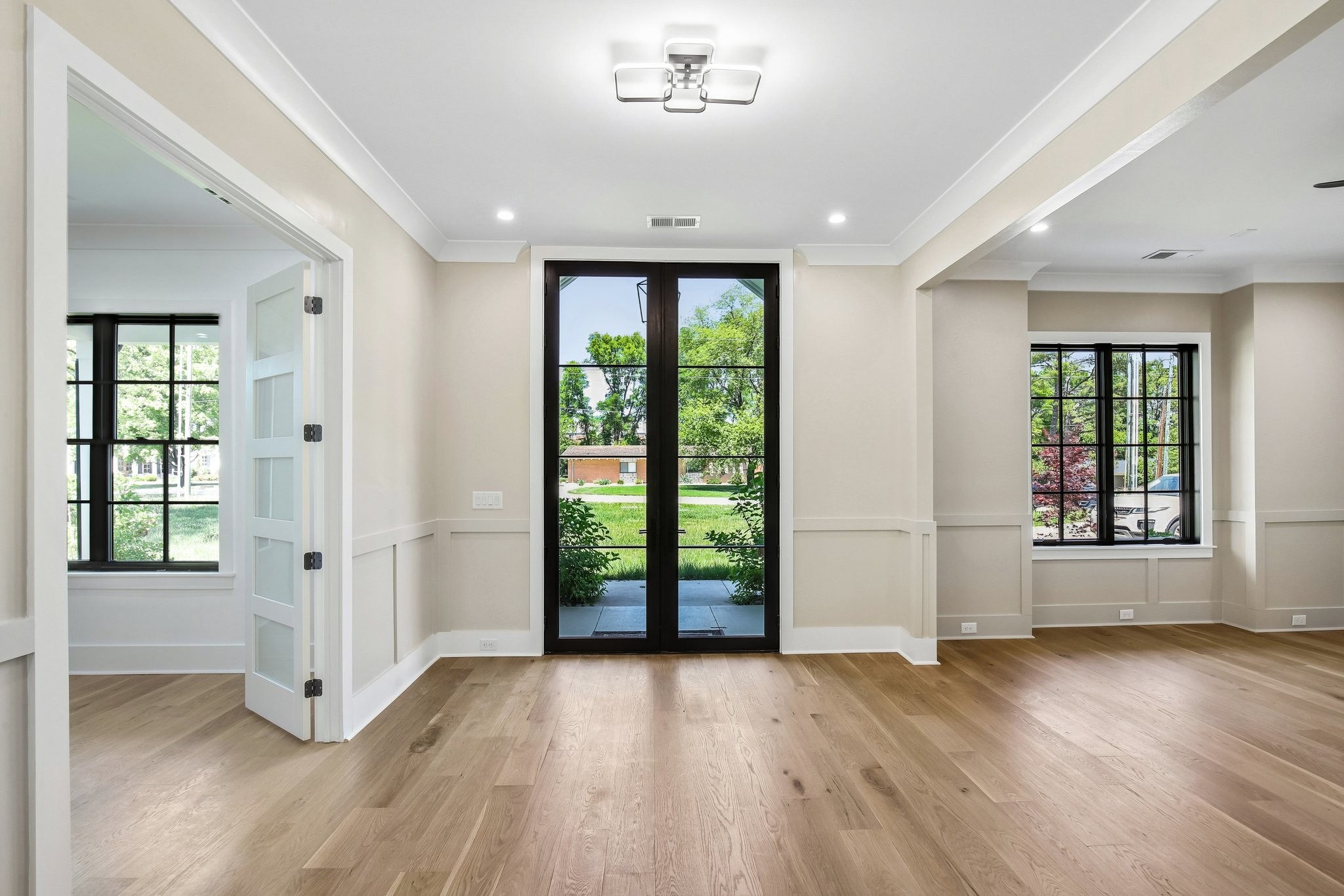 5205 Williamsburg Rd