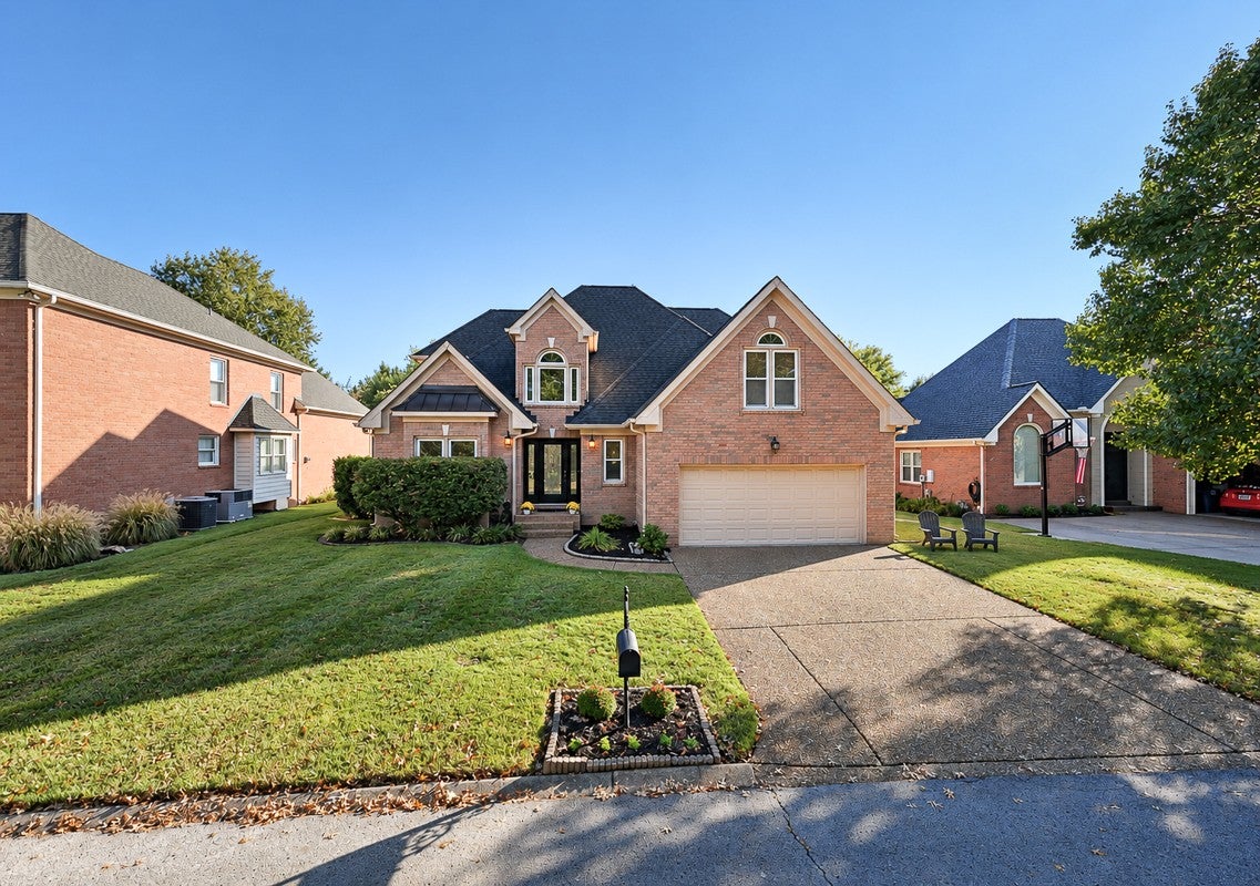 287 Rivermont Cir