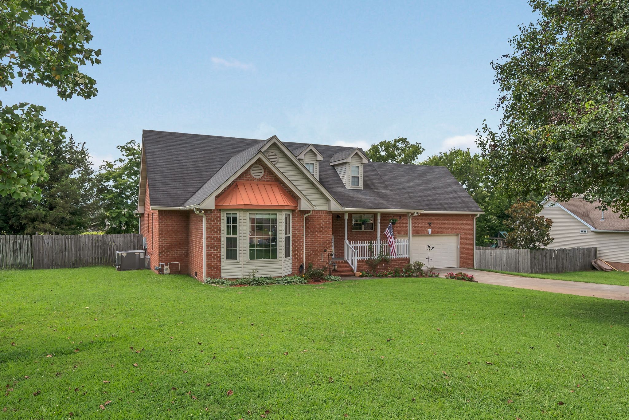 1008 Shirley Dr