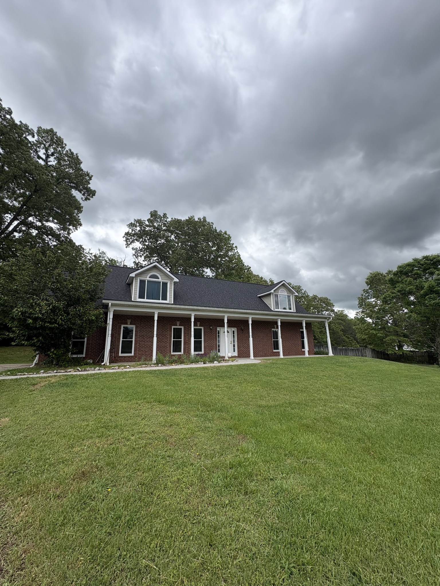 7216 Glenwood Dr