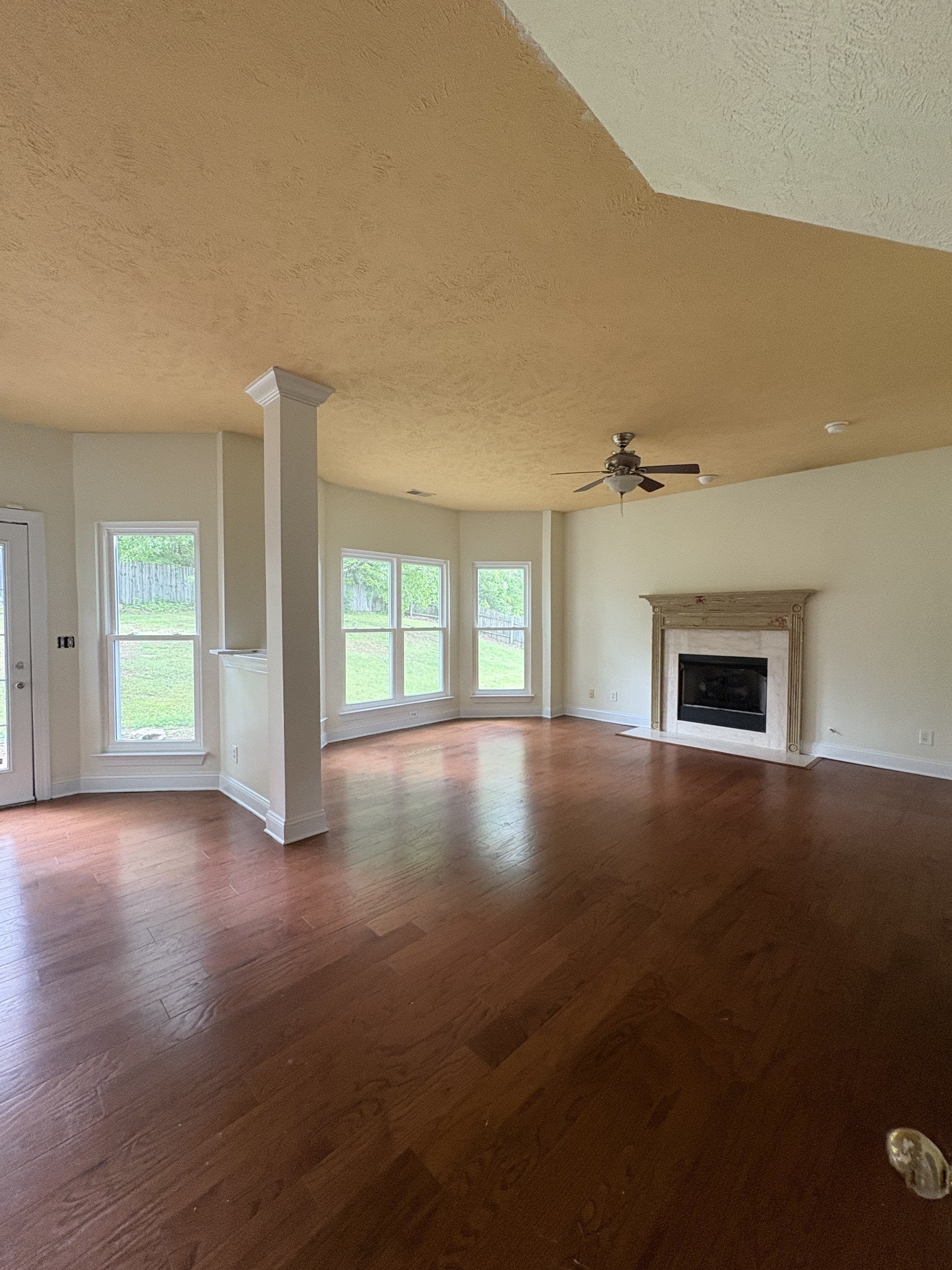7216 Glenwood Dr