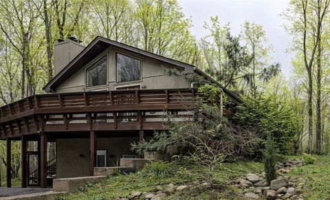 1073 Crane Ct Kingston Springs TN 37082