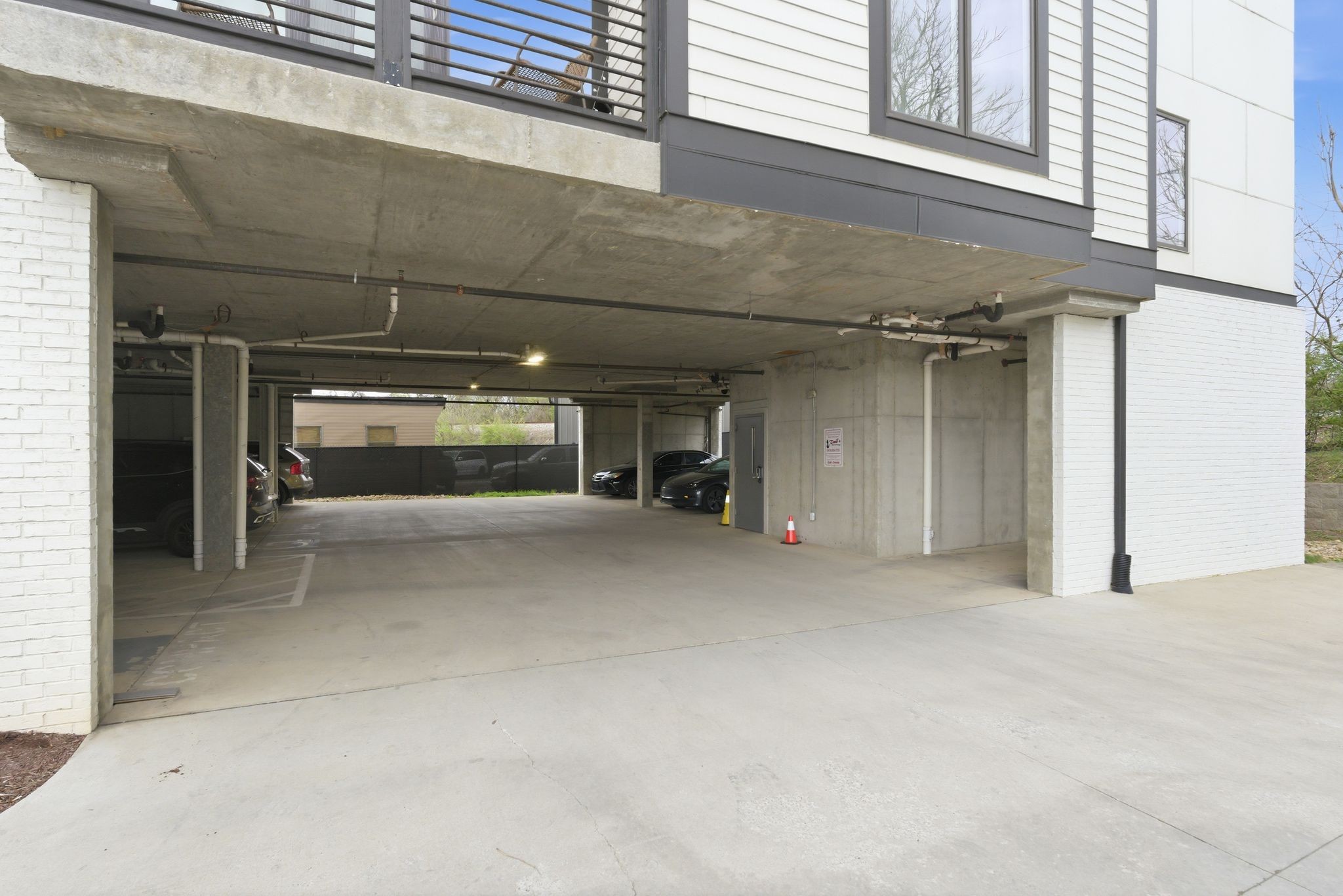 3303 Gallatin Pike 402