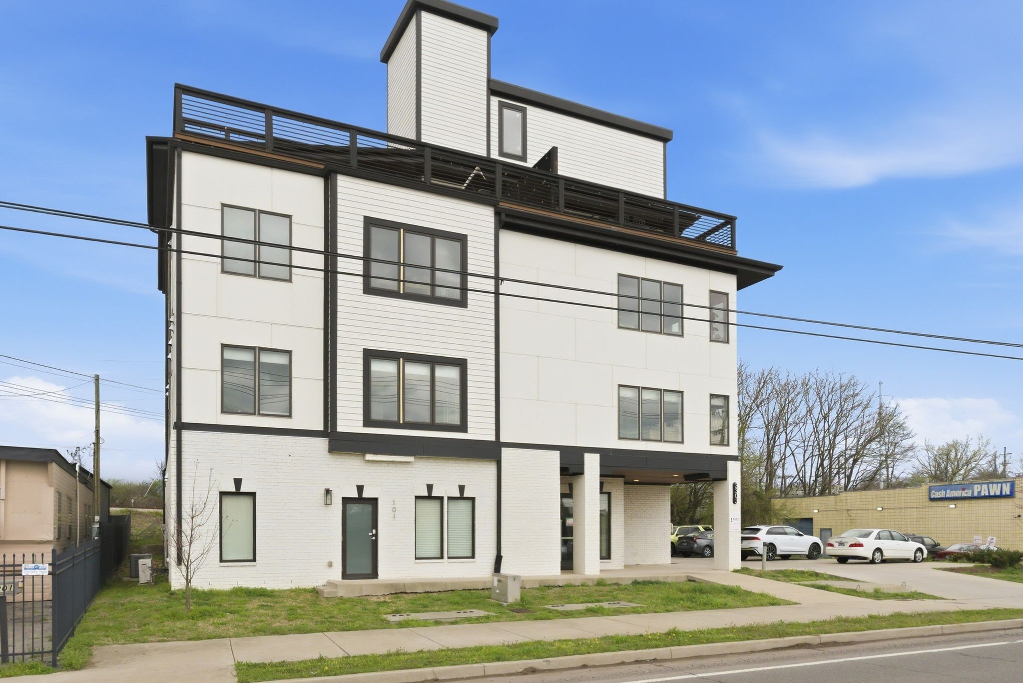 3303 Gallatin Pike 402