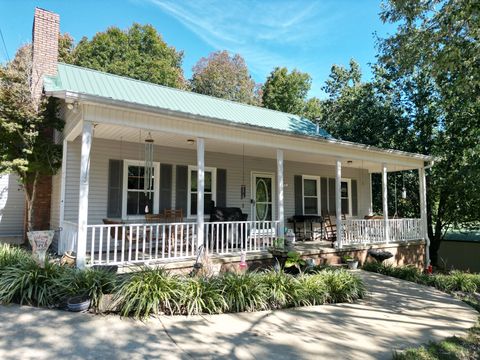 283 Denton Ln Linden TN 37096