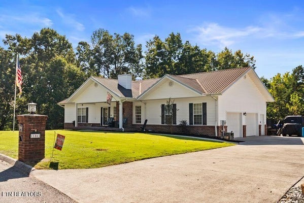 186 CABOT LN, ROCKWOOD, TN 37854 - Image 7dc2b2a34cb2c9d97a2637a8d95d8dca/1793446084