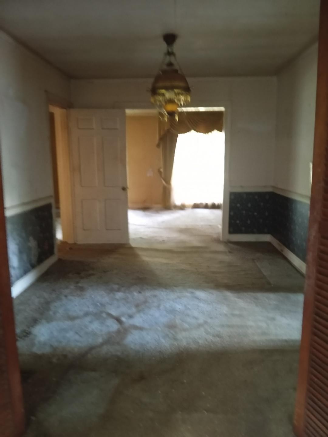 1404 Riverwood Dr