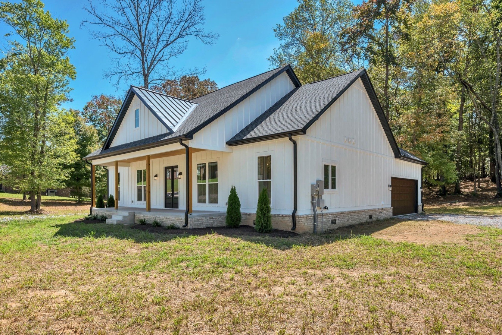 10028 Charleston Dr