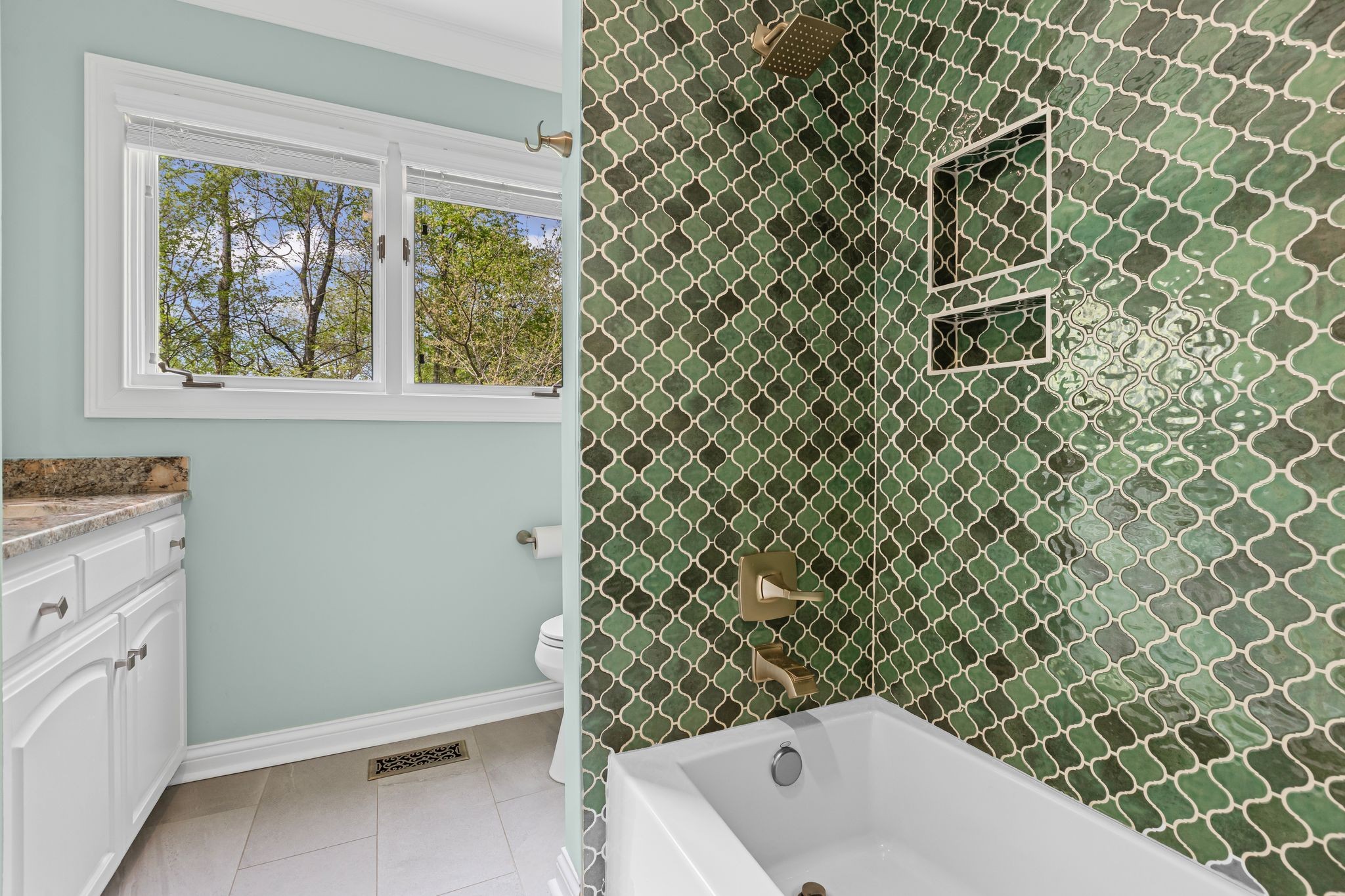 Franklin, Tennessee 37069, United States, 4 Bedrooms Bedrooms, ,4 BathroomsBathrooms,Residential,Active,114116