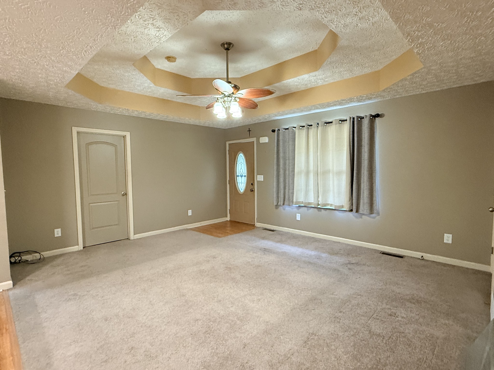 401 Elm Ave