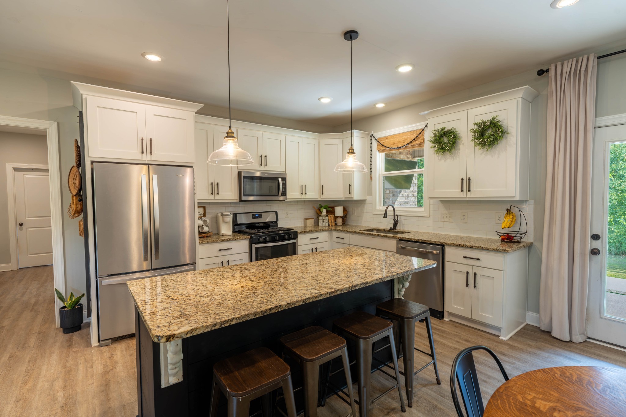 9611 Cross Plains Rd