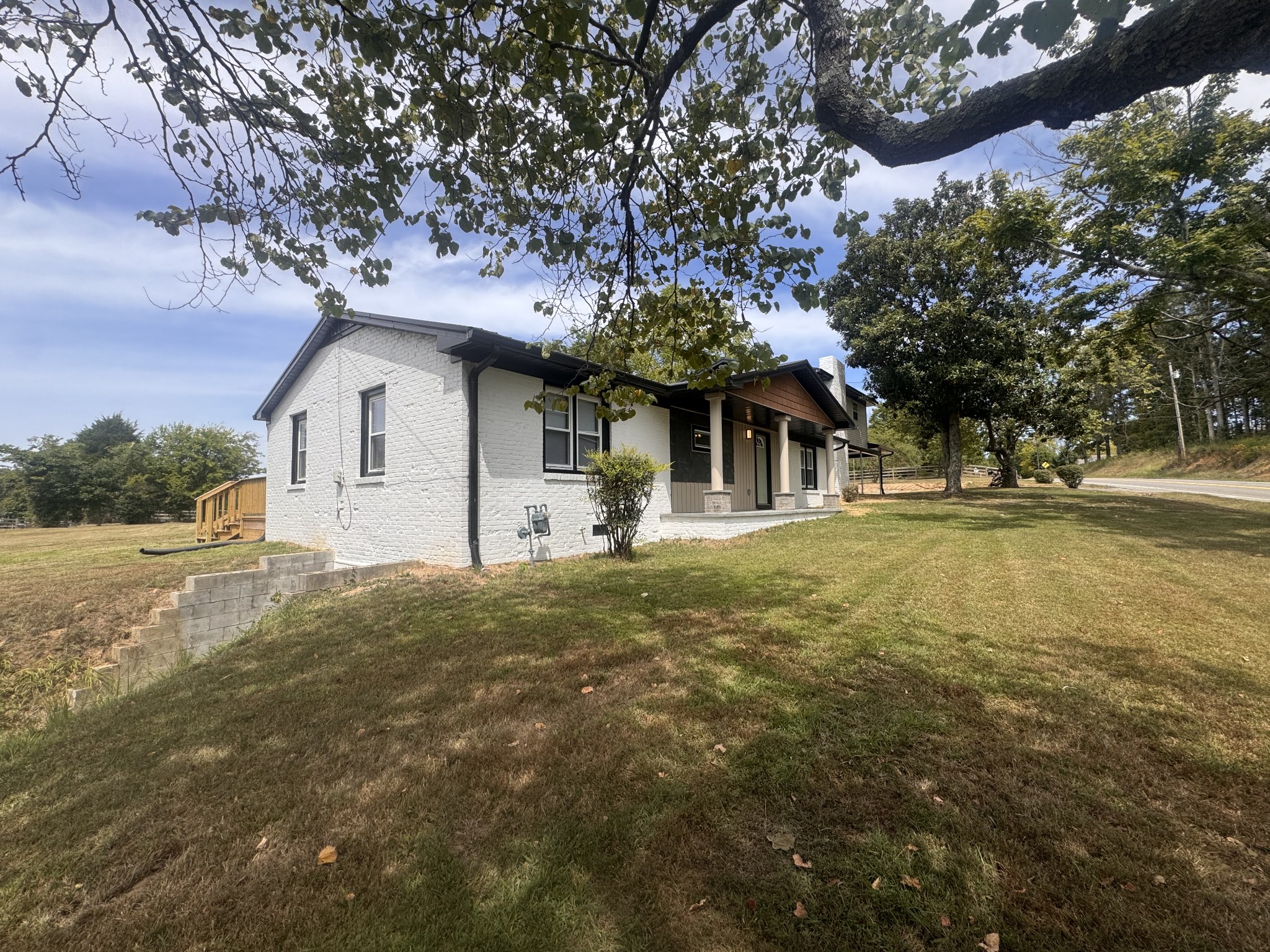 405 Fairfield Rd