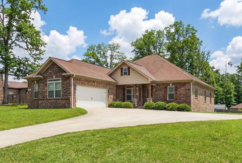 25 Knotting Hill Dr Fayetteville TN 37334