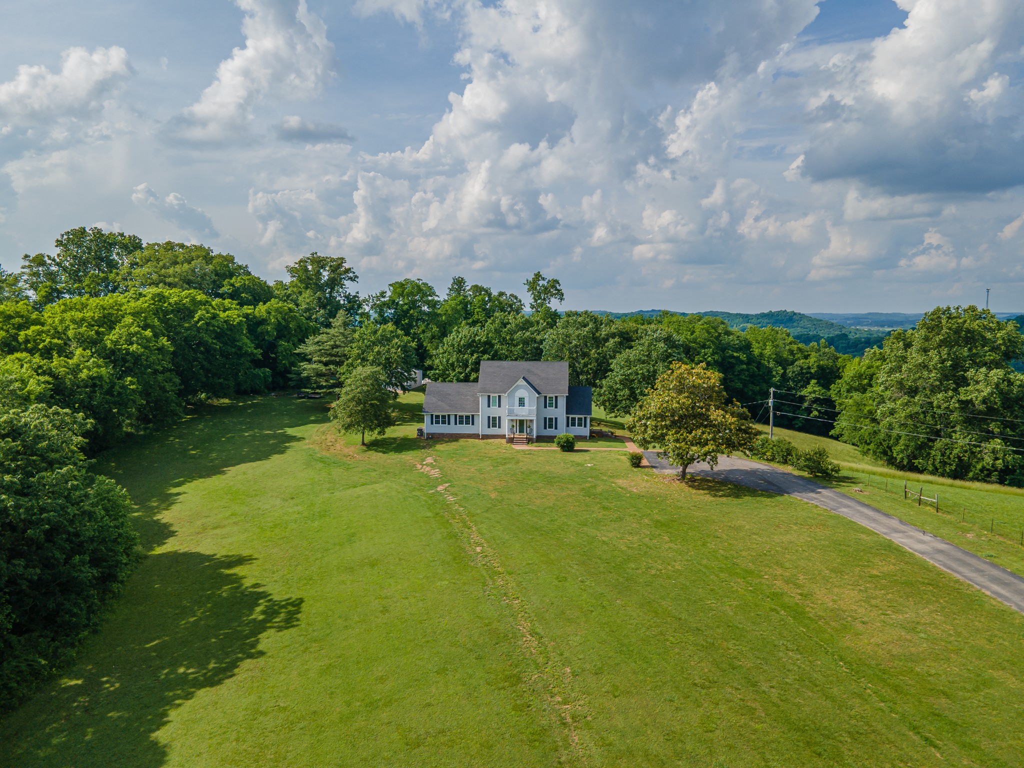 196 Ridgeview Dr