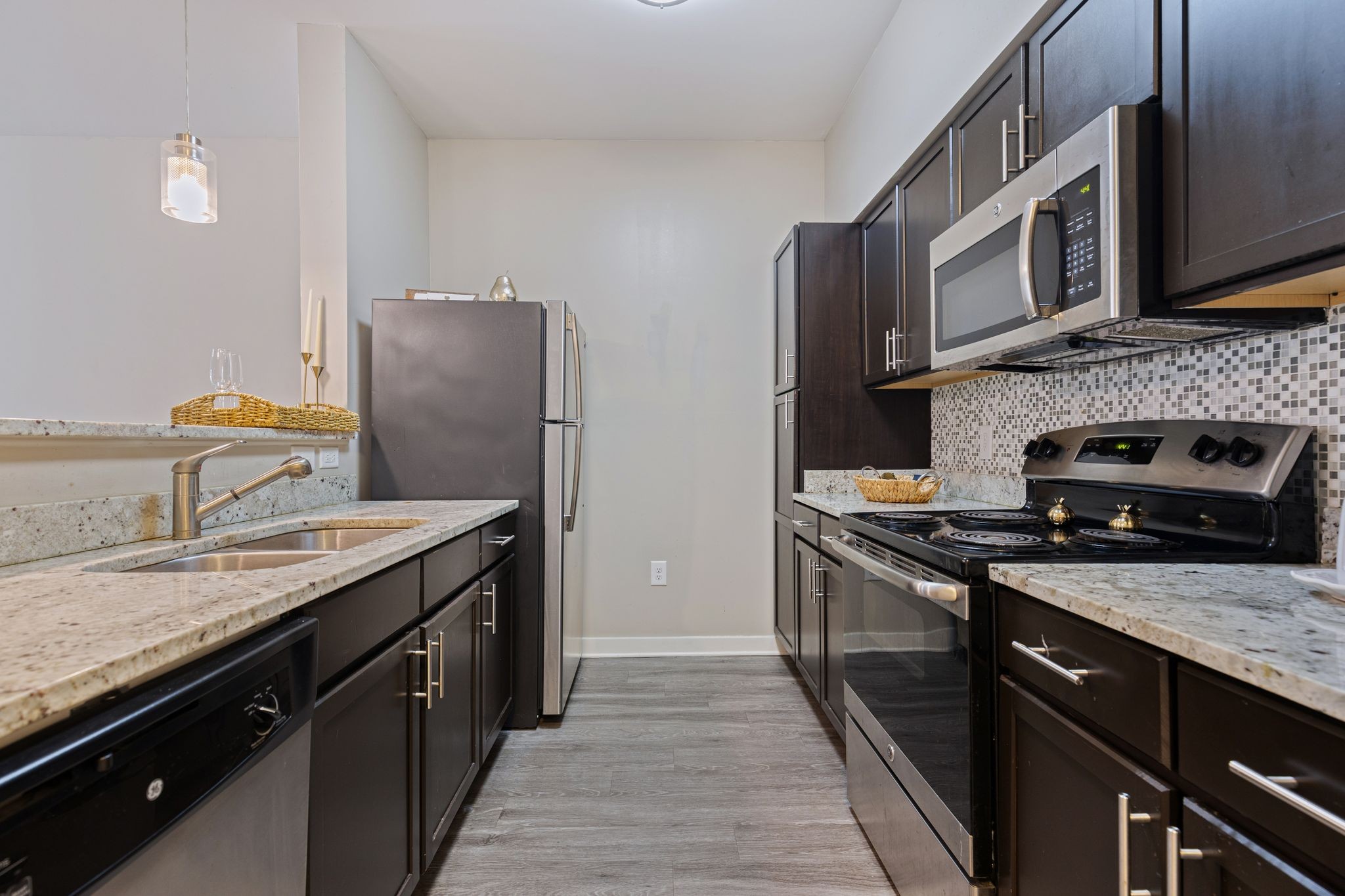 410 Rosedale Ave 302