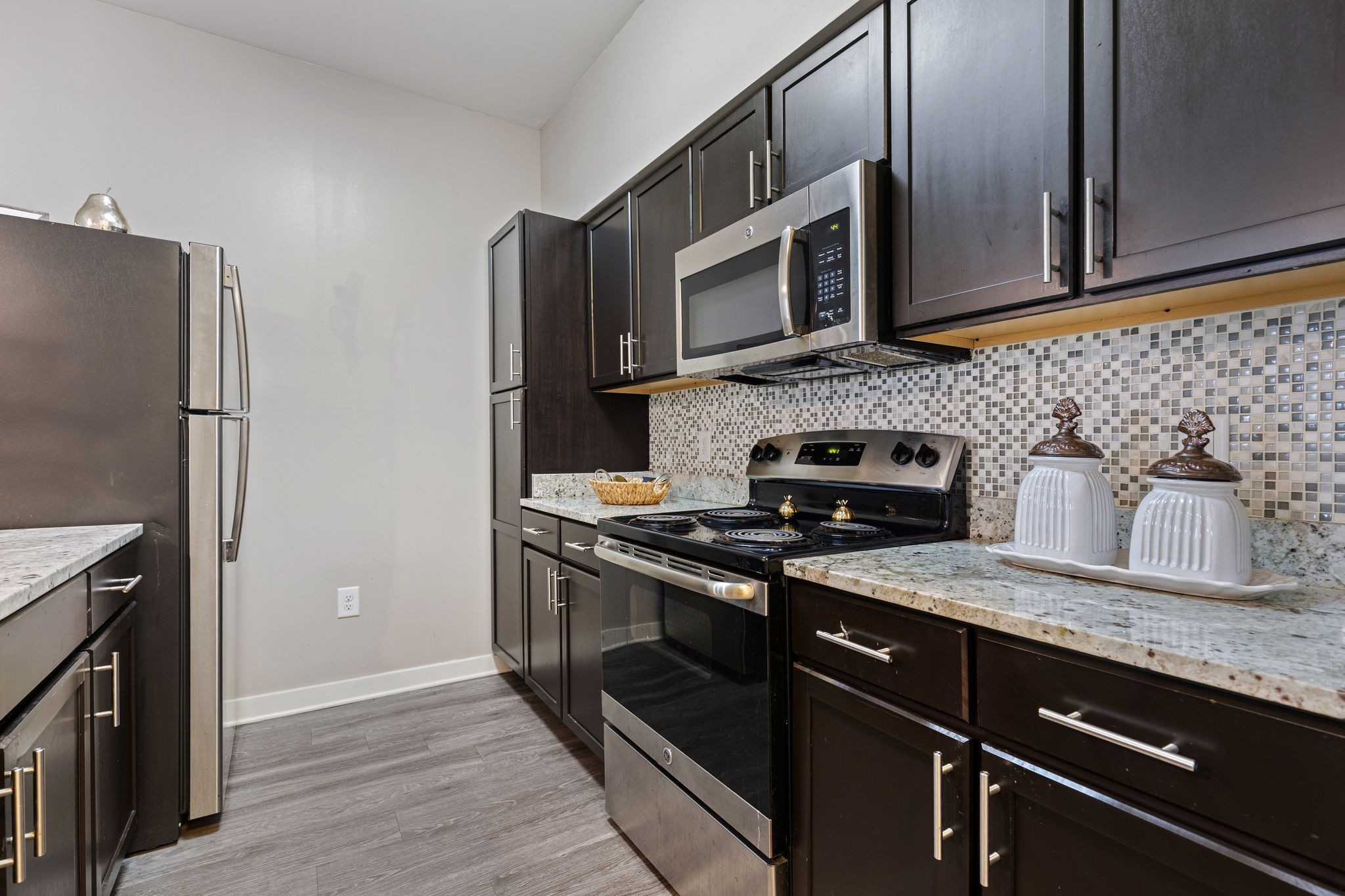 410 Rosedale Ave 302