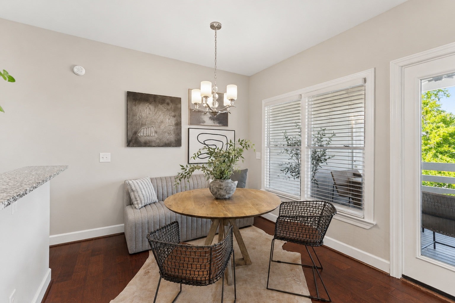 323 Boxmere Pl, Nashville TN 37215 2-bed condo, photo 5 of 25