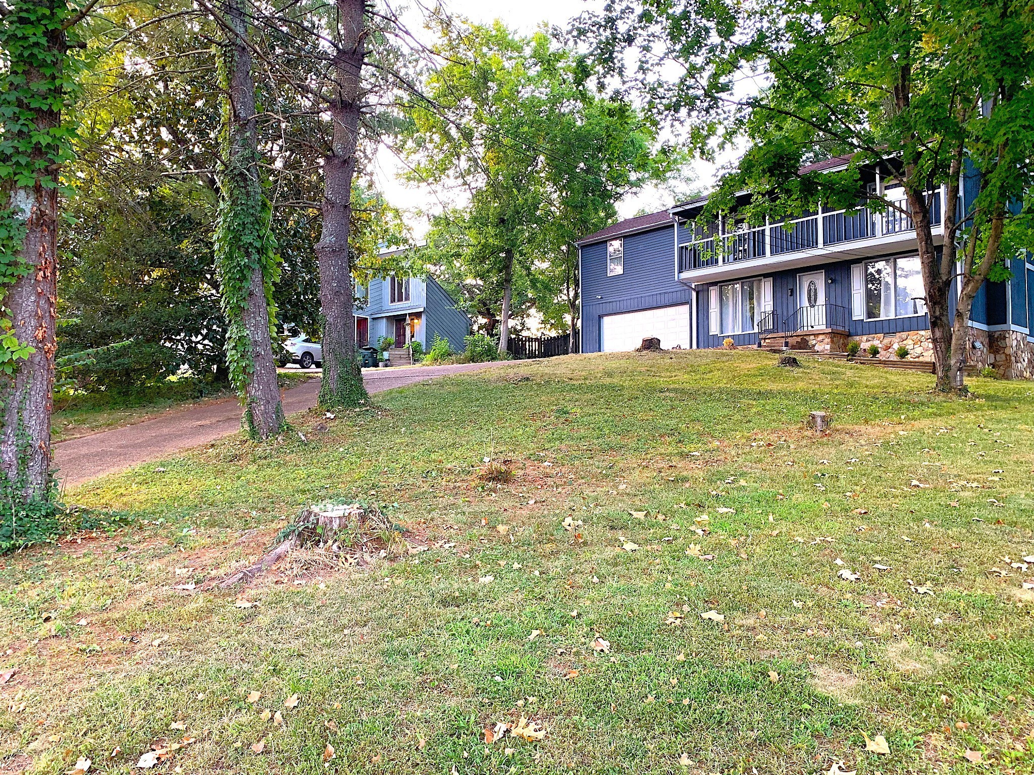608 River Ridge Ct