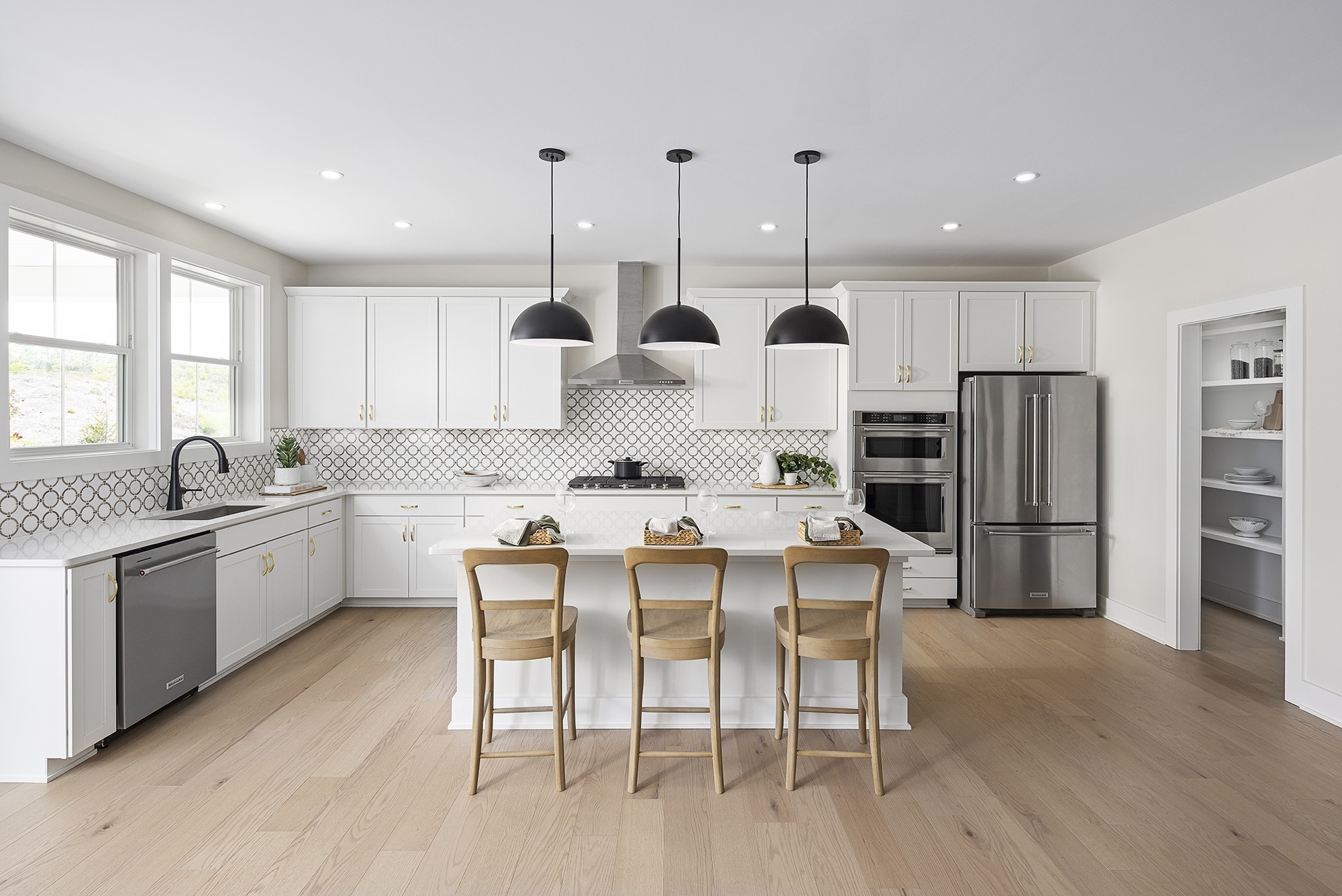 427 Tomlinson Pointe Drive