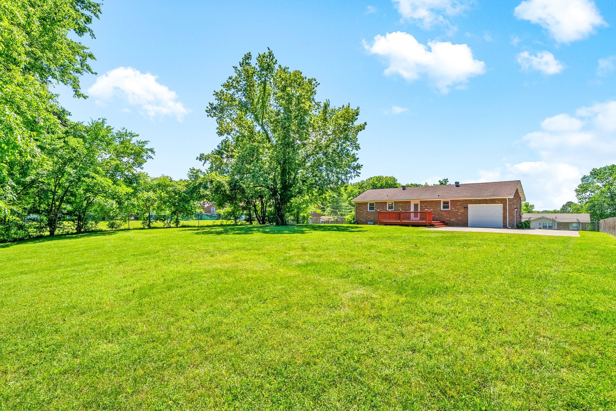 Clarksville, Tennessee 37042, United States, 3 Bedrooms Bedrooms, ,1 BathroomBathrooms,Residential,Active,138141