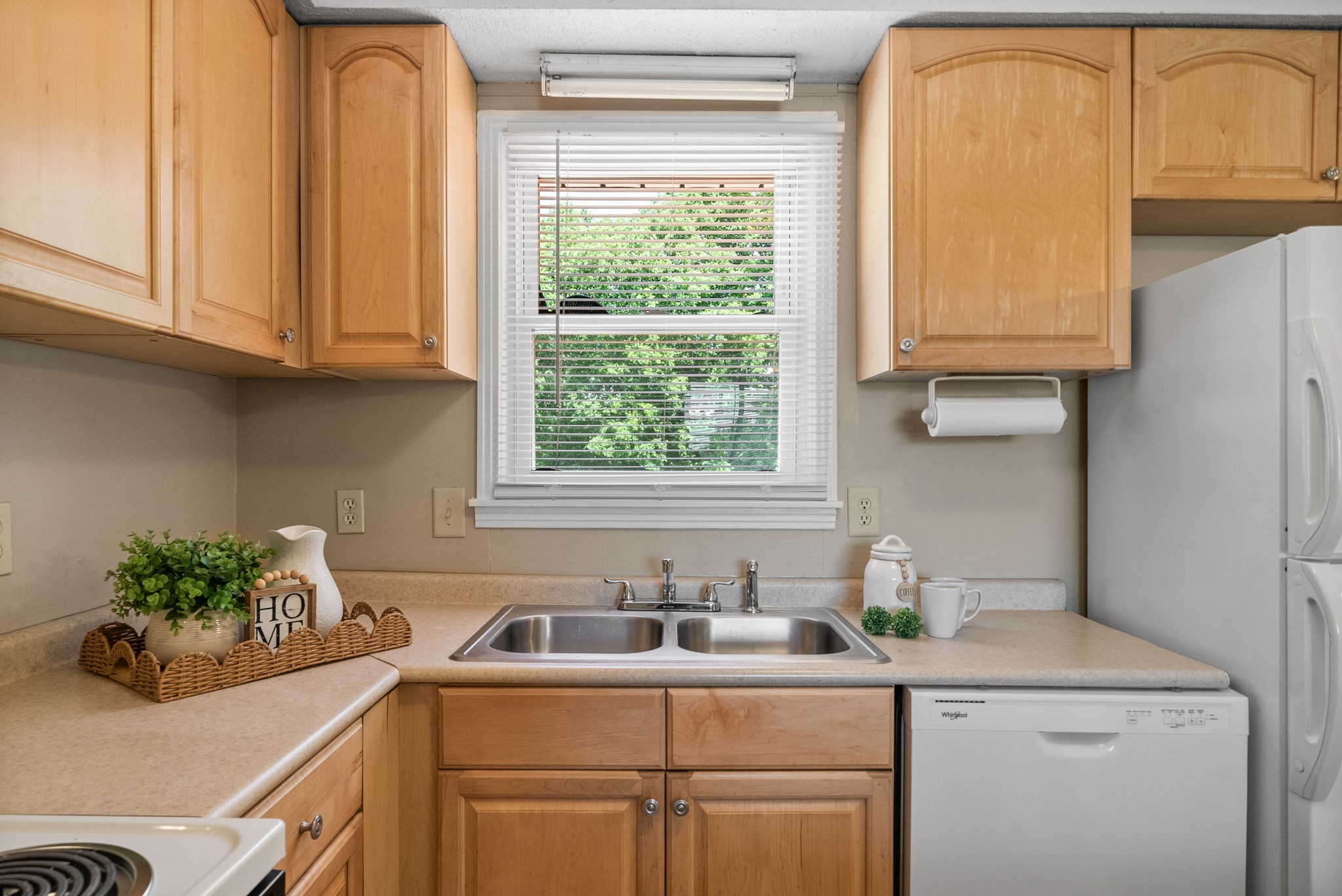 Clarksville, Tennessee 37042, United States, 3 Bedrooms Bedrooms, ,1 BathroomBathrooms,Residential,Active,138141