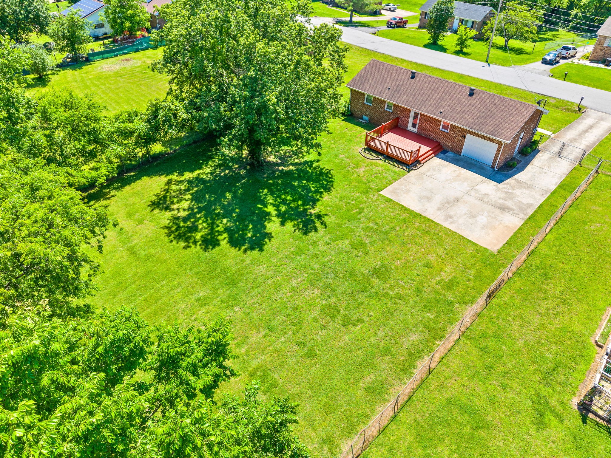 Clarksville, Tennessee 37042, United States, 3 Bedrooms Bedrooms, ,1 BathroomBathrooms,Residential,Active,138141