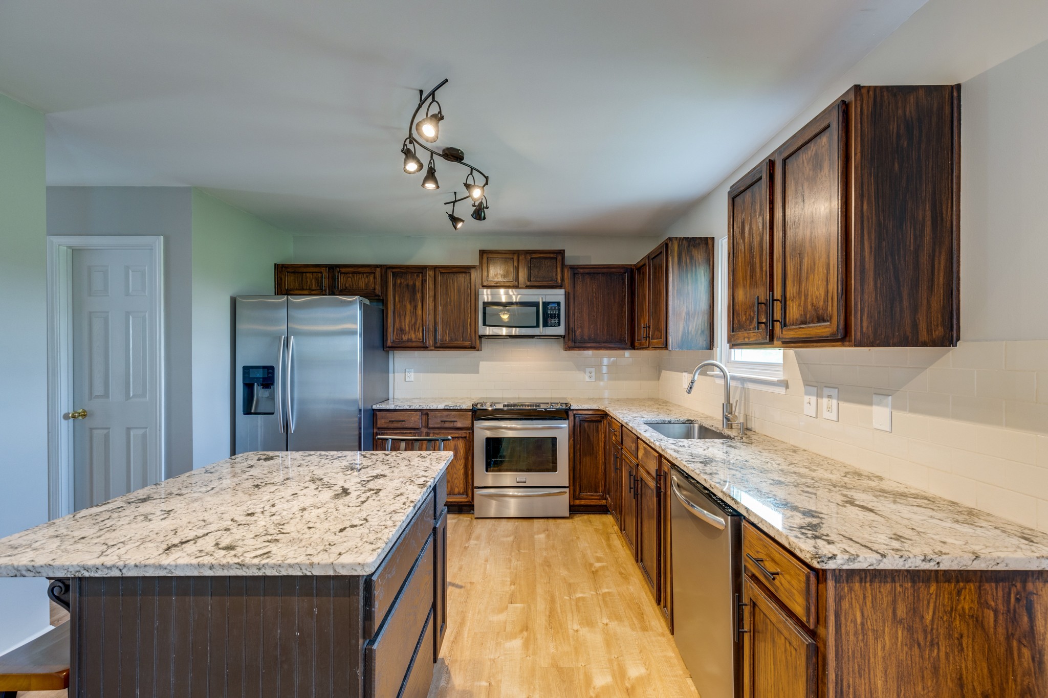 4017 Cadence Dr