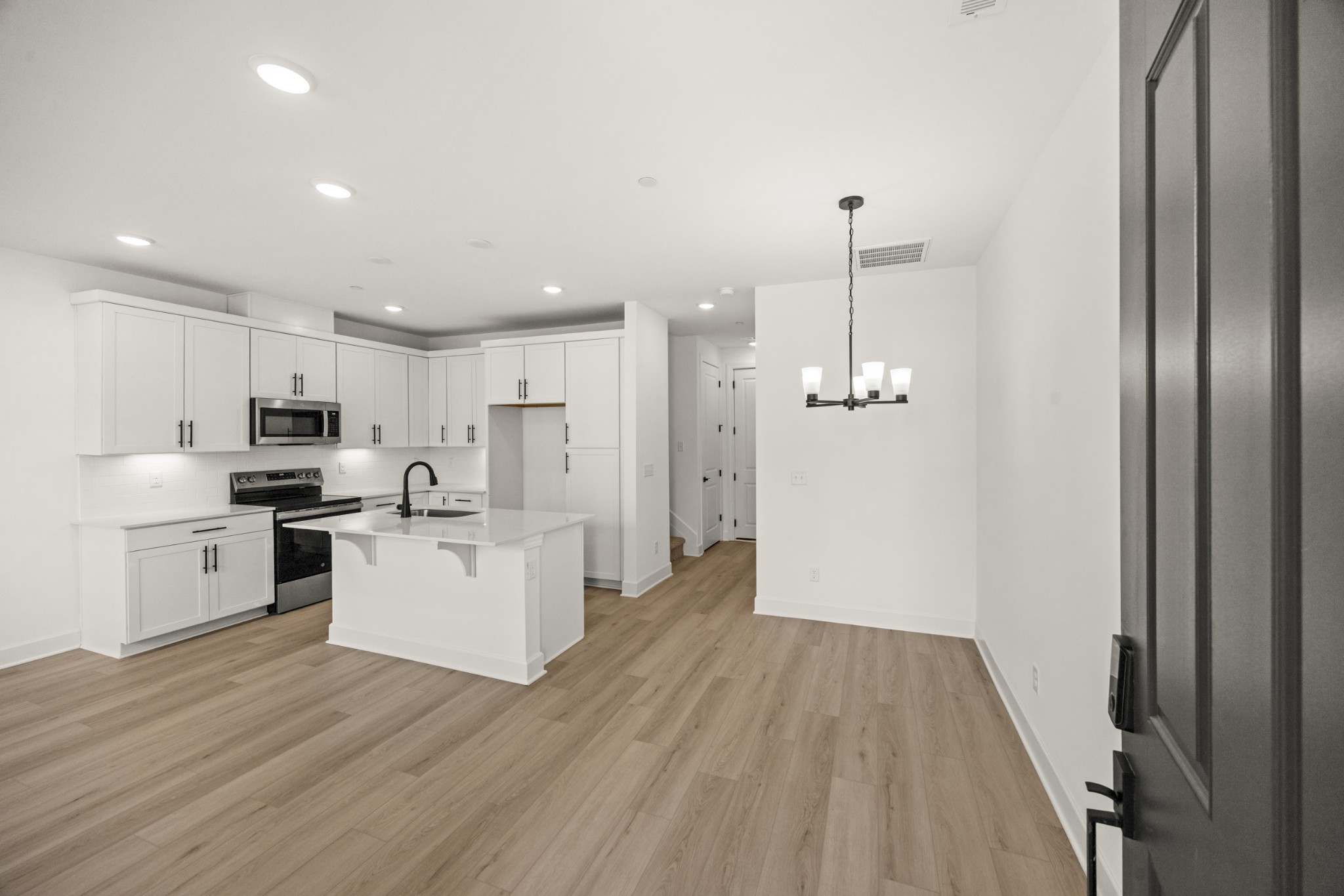 307 Lynwood Station Boulevard