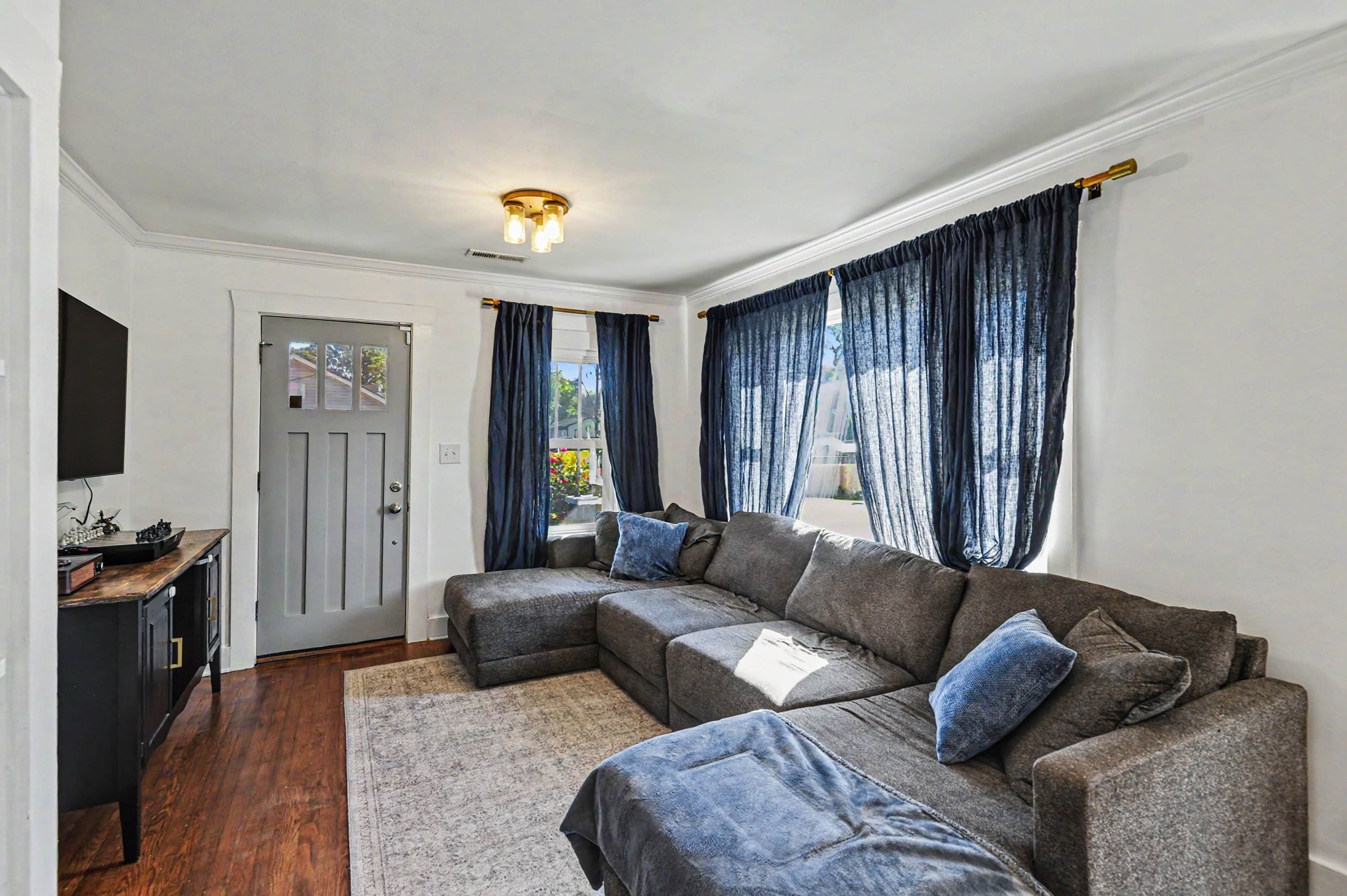 2806 Elliott Dr
