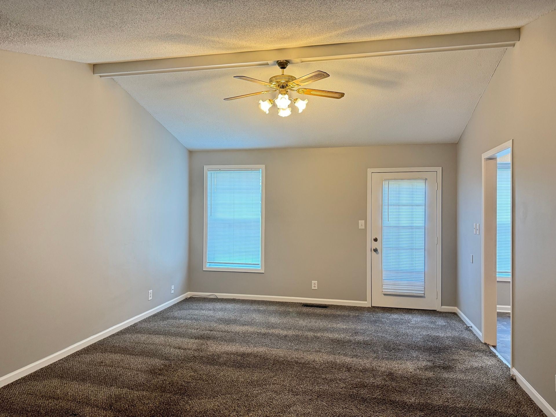 104 Cornelia Ct