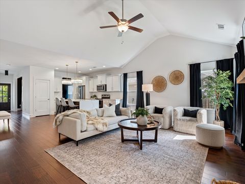 213 Hermitage Point Dr Hermitage TN 37076