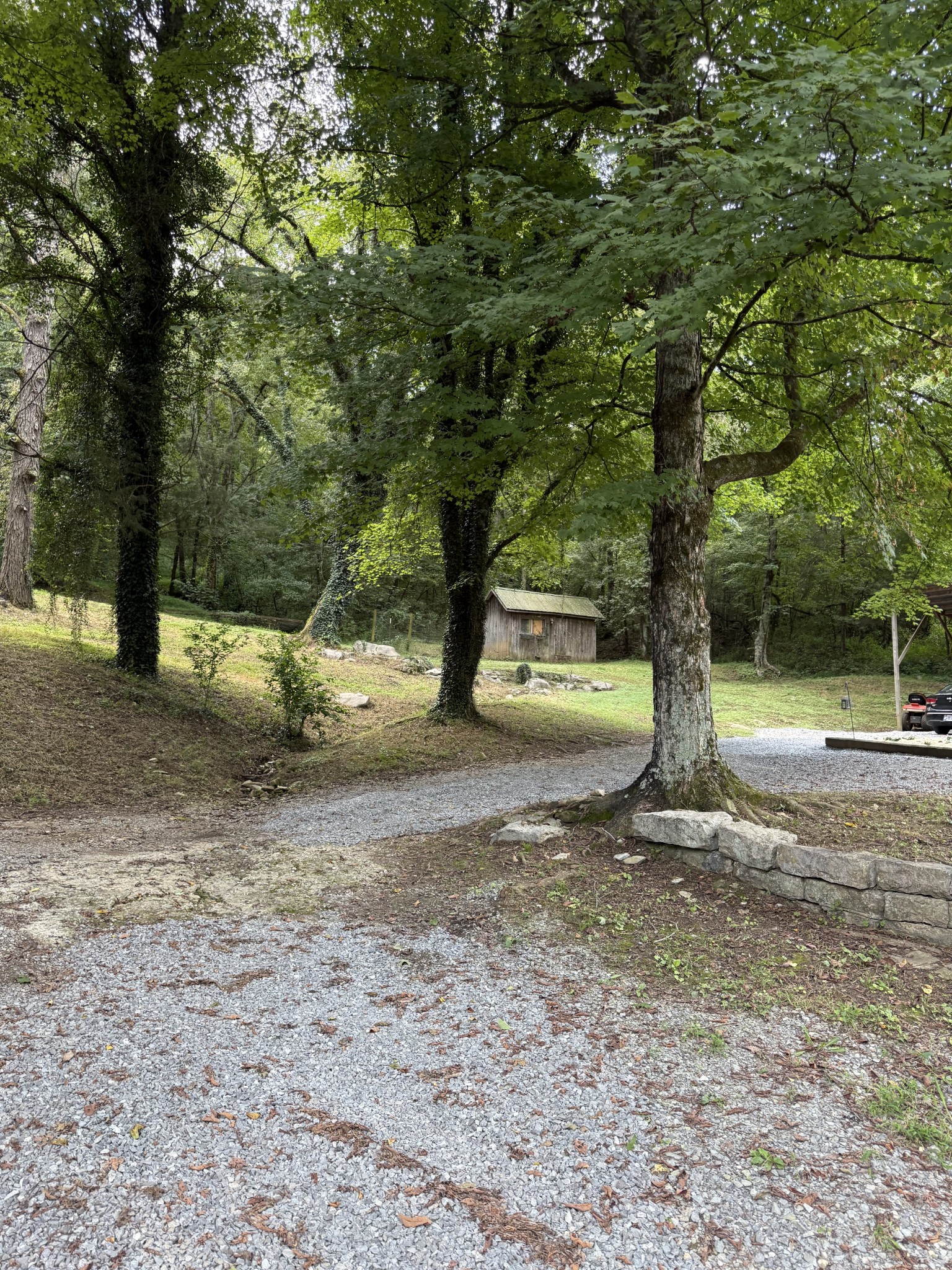 402 Red Oak Rd
