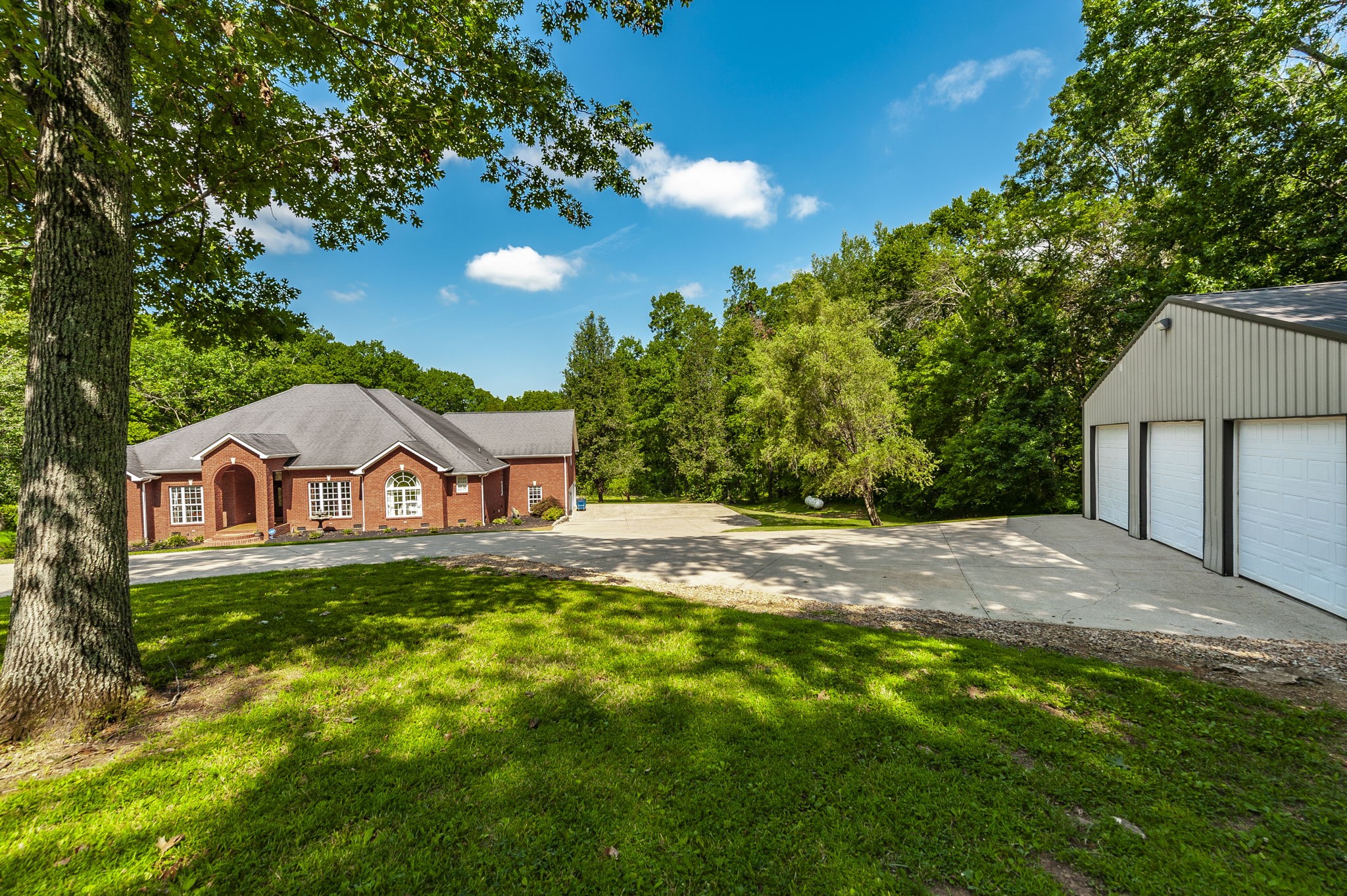 1800 Liberty Ln