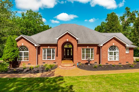 1800 Liberty Ln Gallatin TN 37066