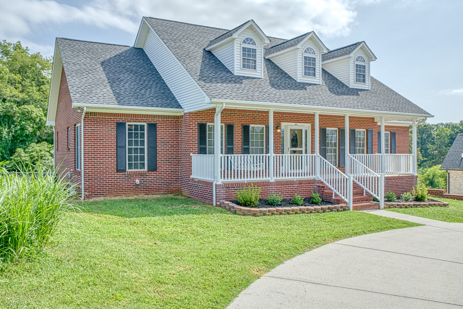 401 Crowne Way