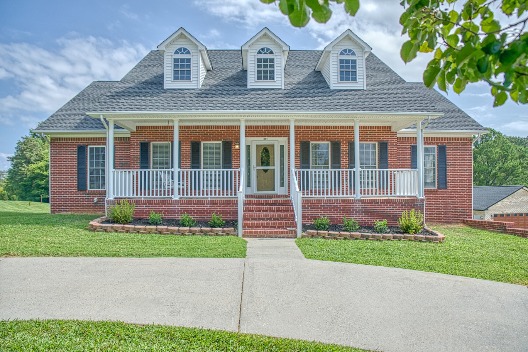 401 Crowne Way