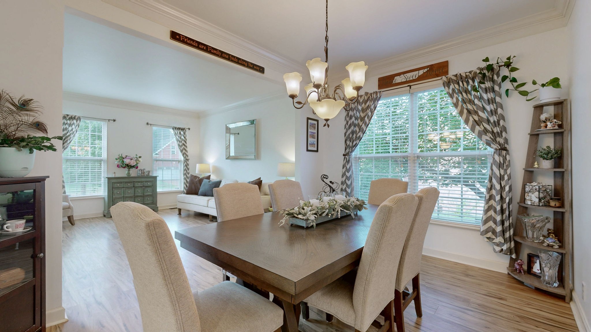 206 Camellia Ct