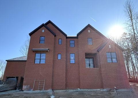 MLS: 2806207