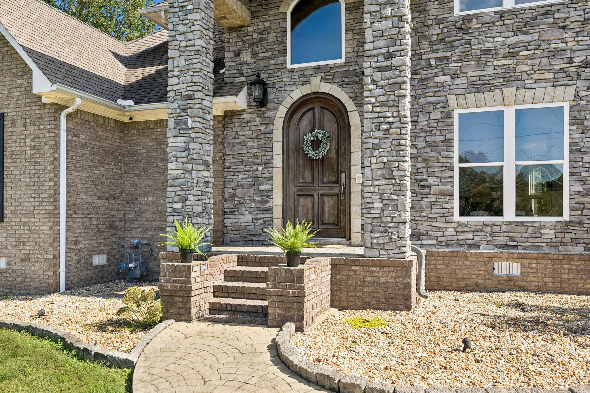 1408 Baker Ln