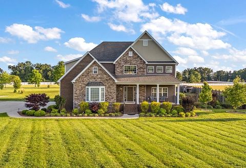 Photo of 251 Old Shelbyville Hwy, Tullahoma, TN 37388 (MLS # 3190548)
