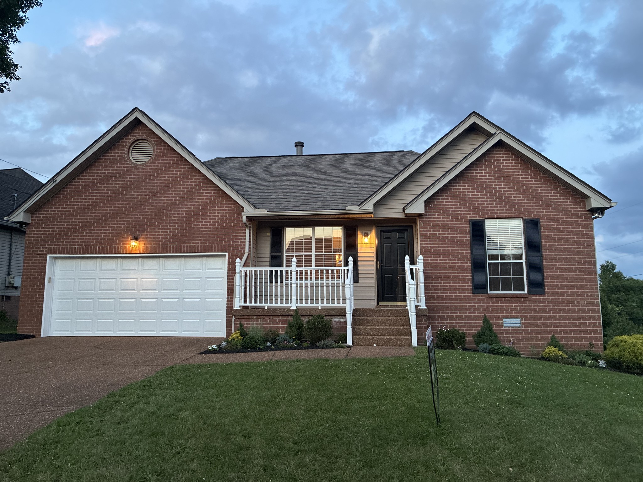 1229 Crestfield Dr