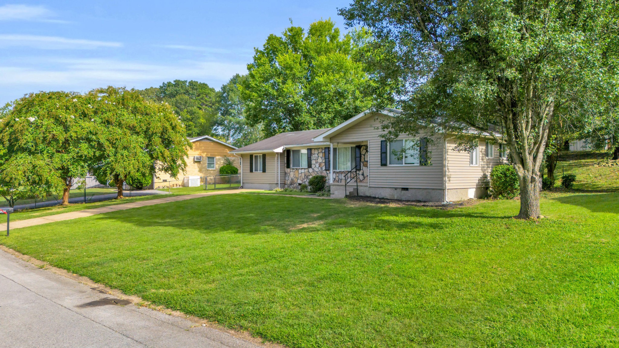1212 Helena Drive