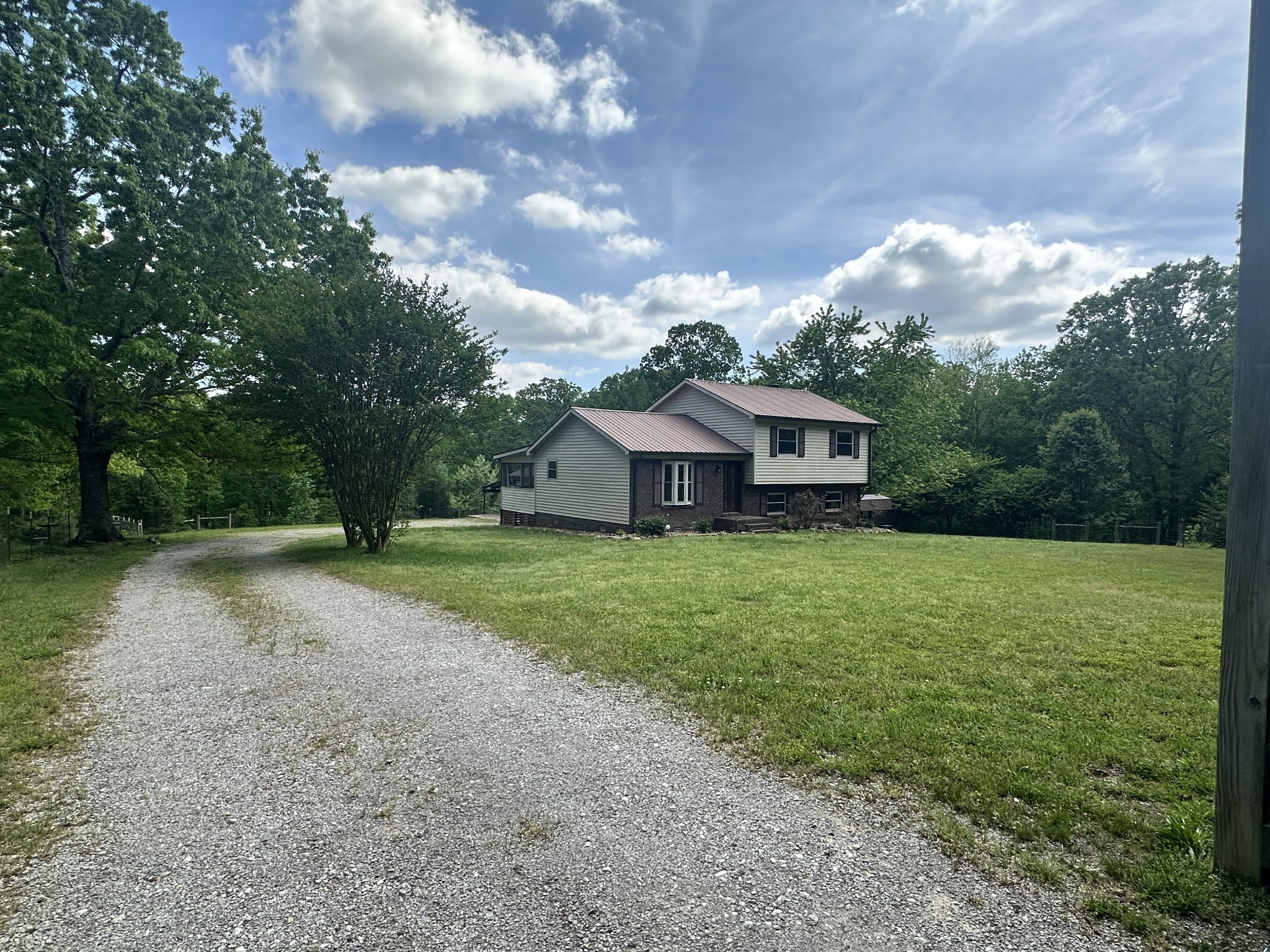 695 Bucket Branch Rd
