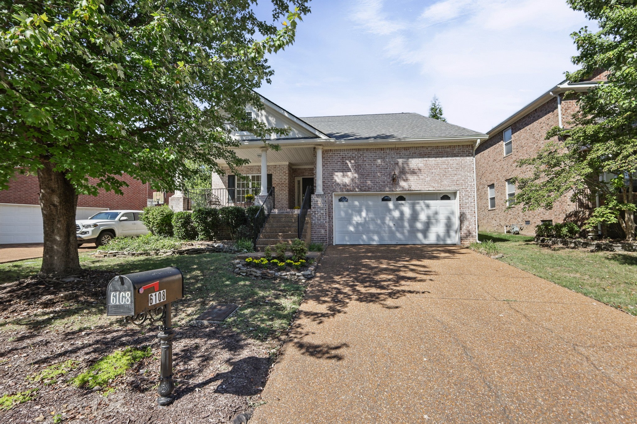 6108 Brentwood Chase Dr