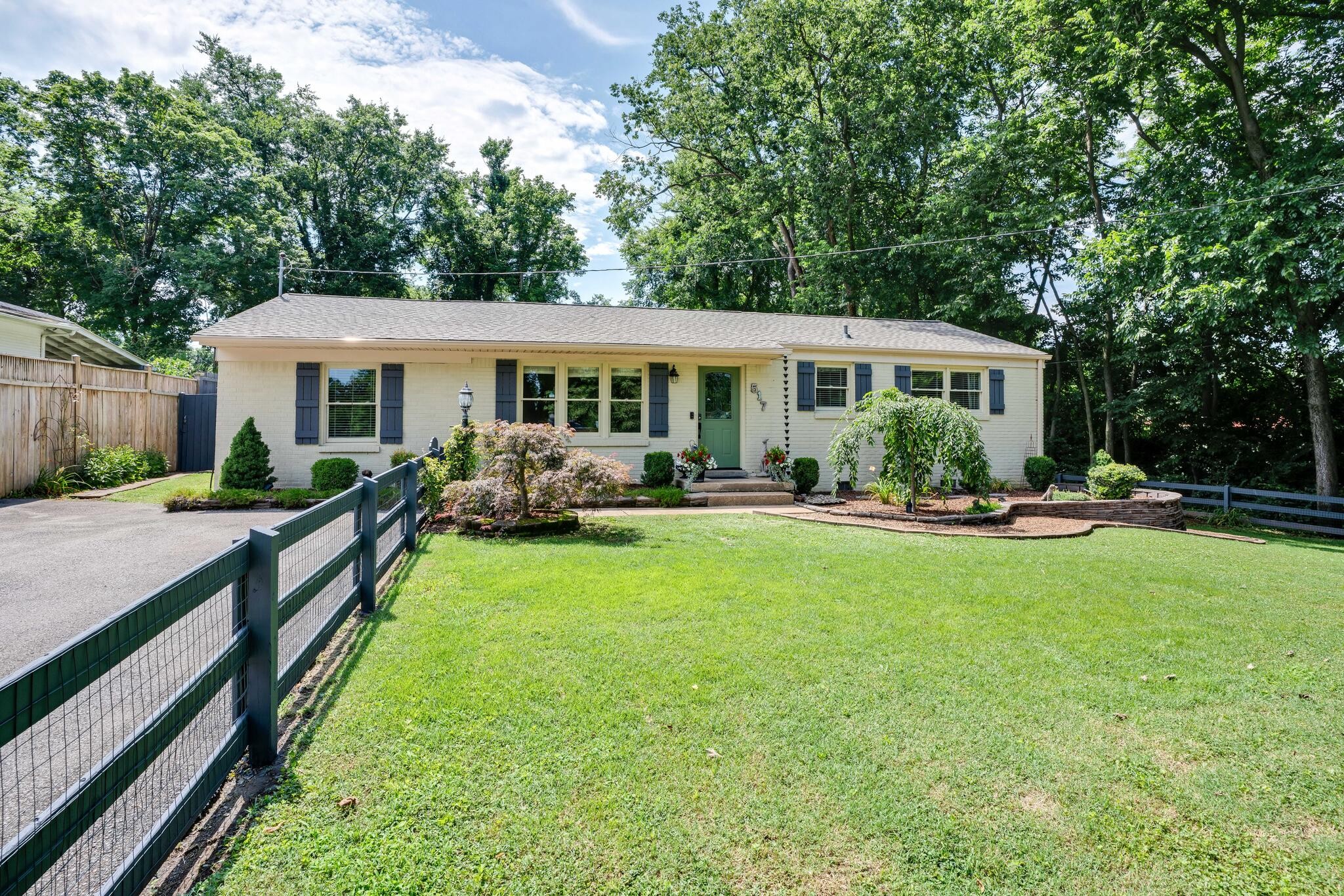 517 Figuers Dr