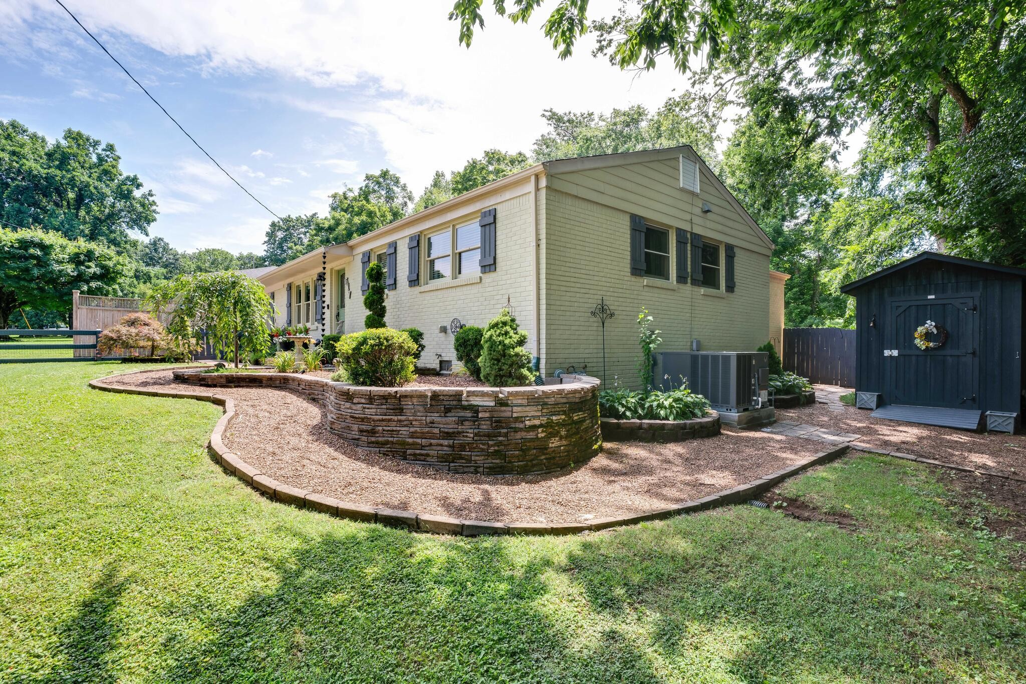 517 Figuers Dr