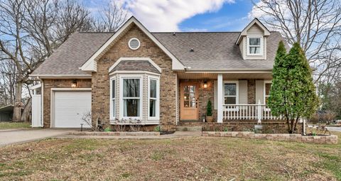 2013 Sweetbriar Dr Clarksville TN 37043