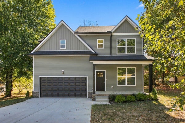 402 FORREST DR, COLUMBIA, TN 38401 - Image 7e9cd1ae0cf735c5b9f30d5192fe5065/3980383452