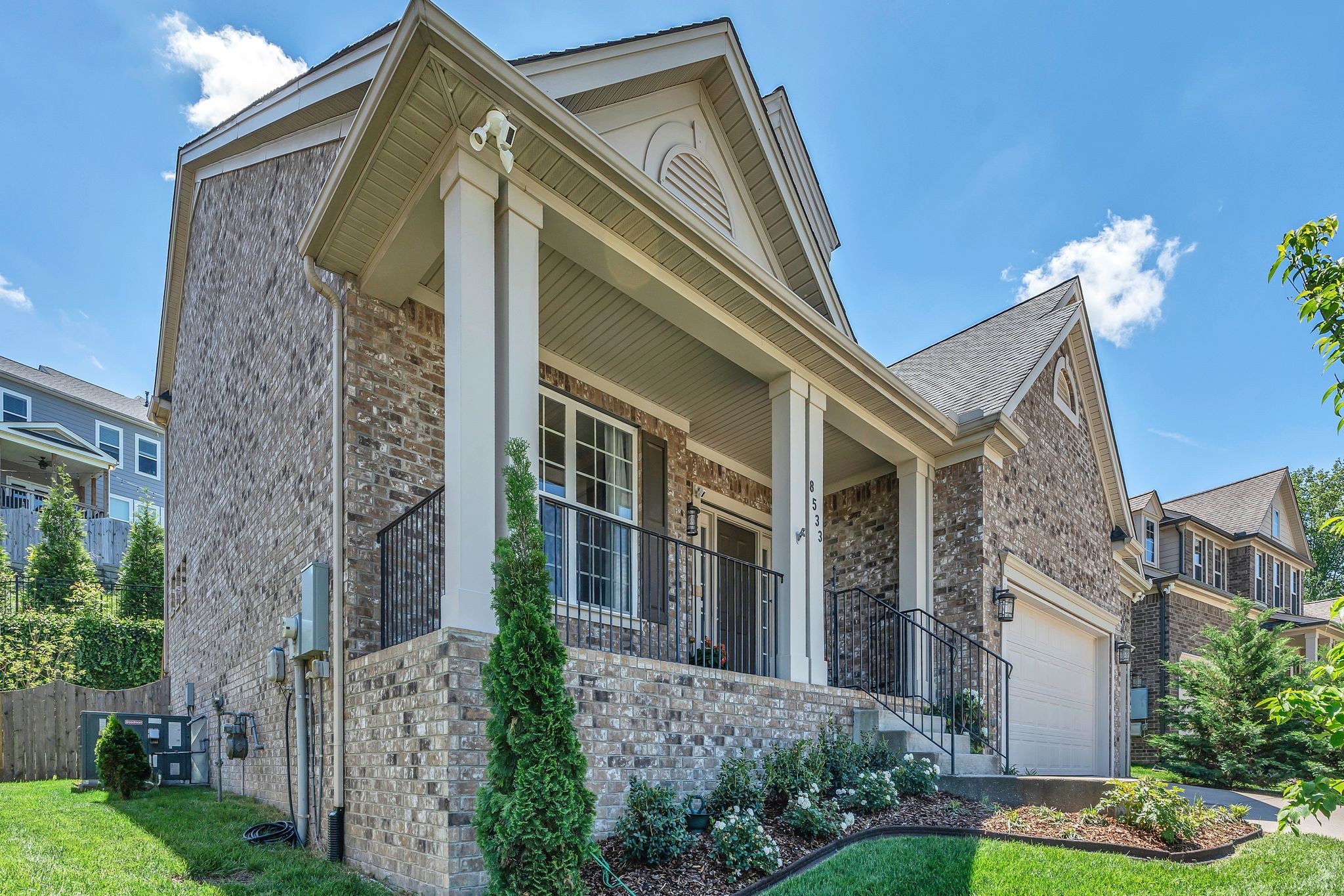 8533 Beautiful Valley Dr