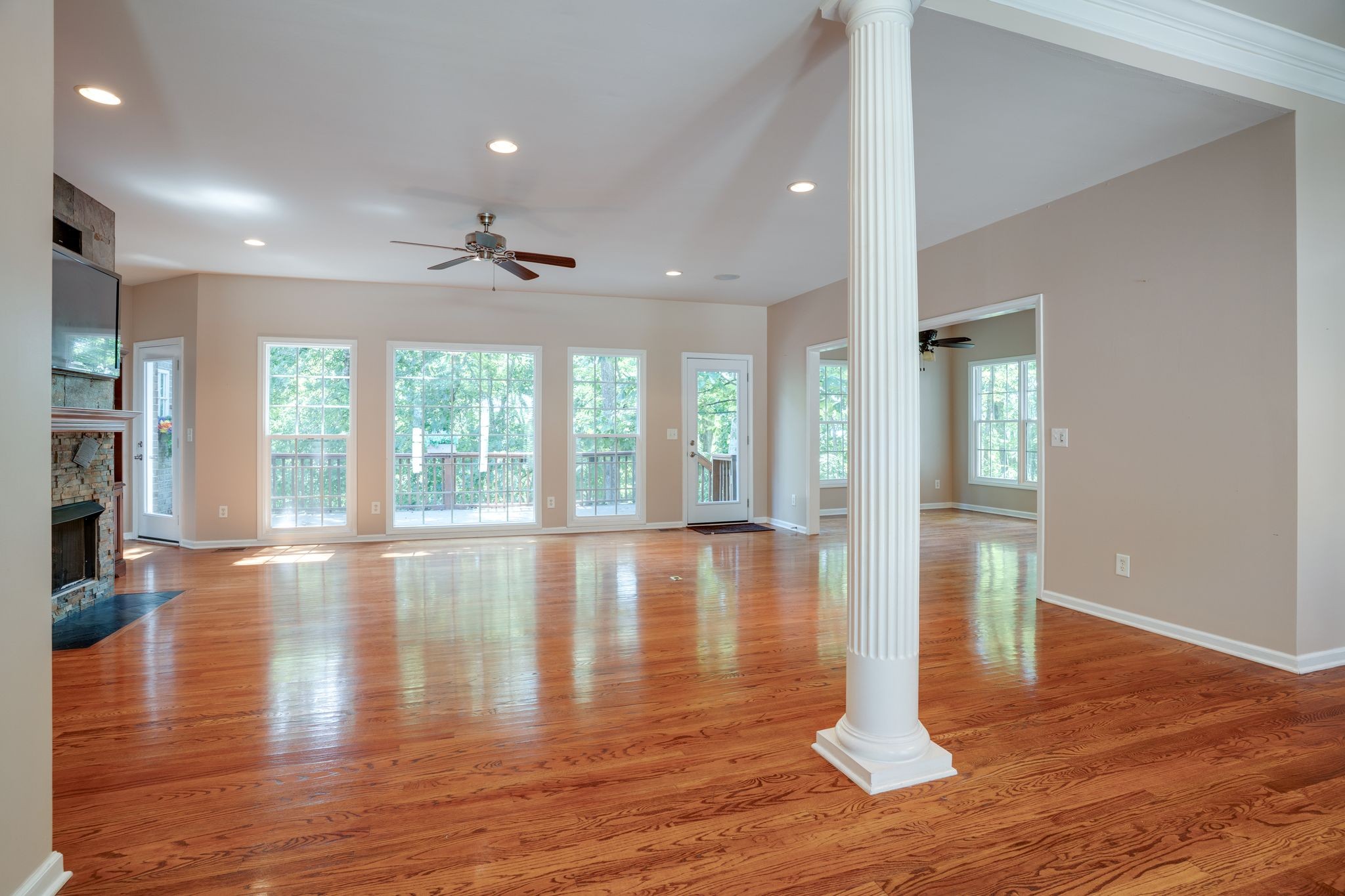 182 Spy Glass Way